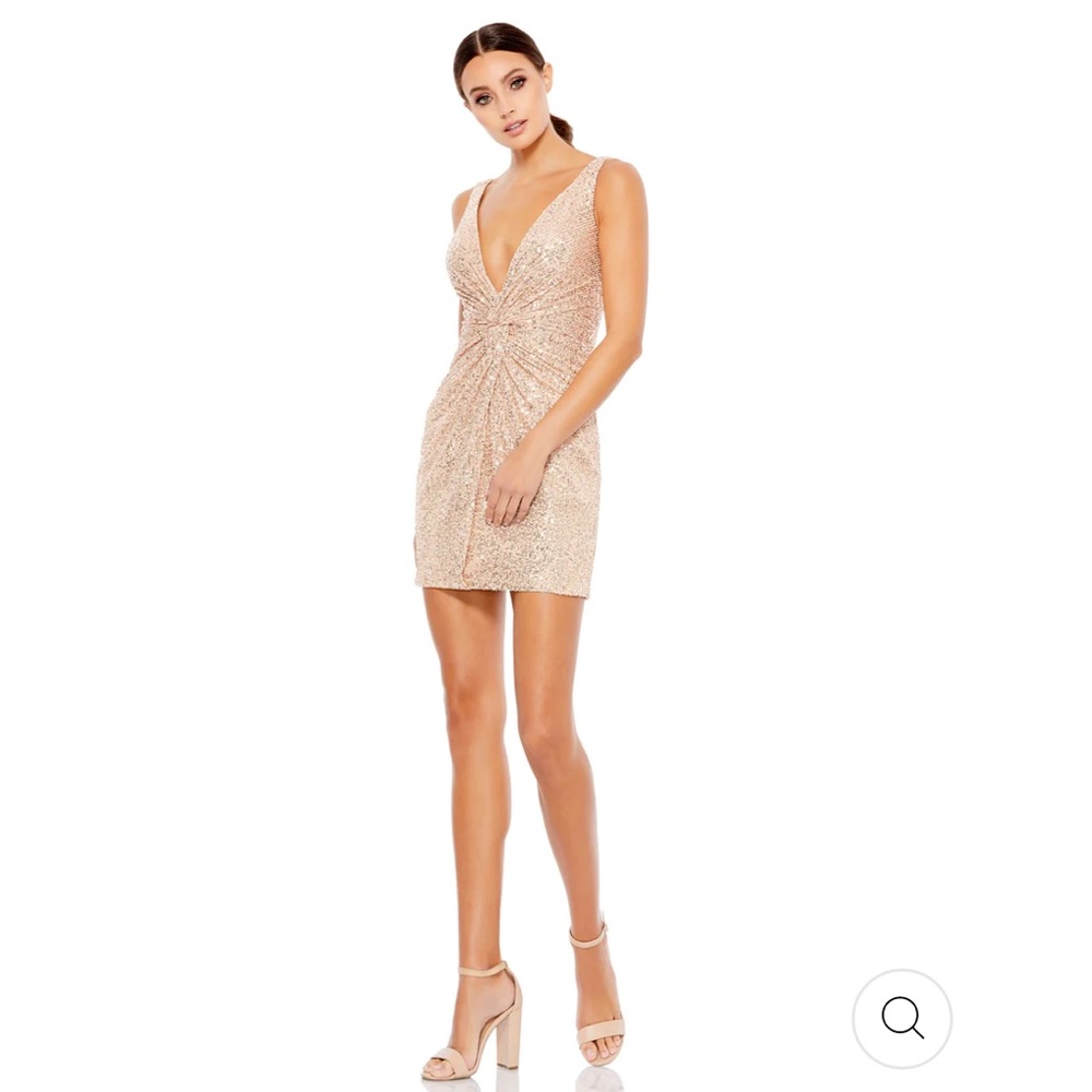 Mac Duggal FRONT TWIST PLUNGING SEQUINED MINI DRESS